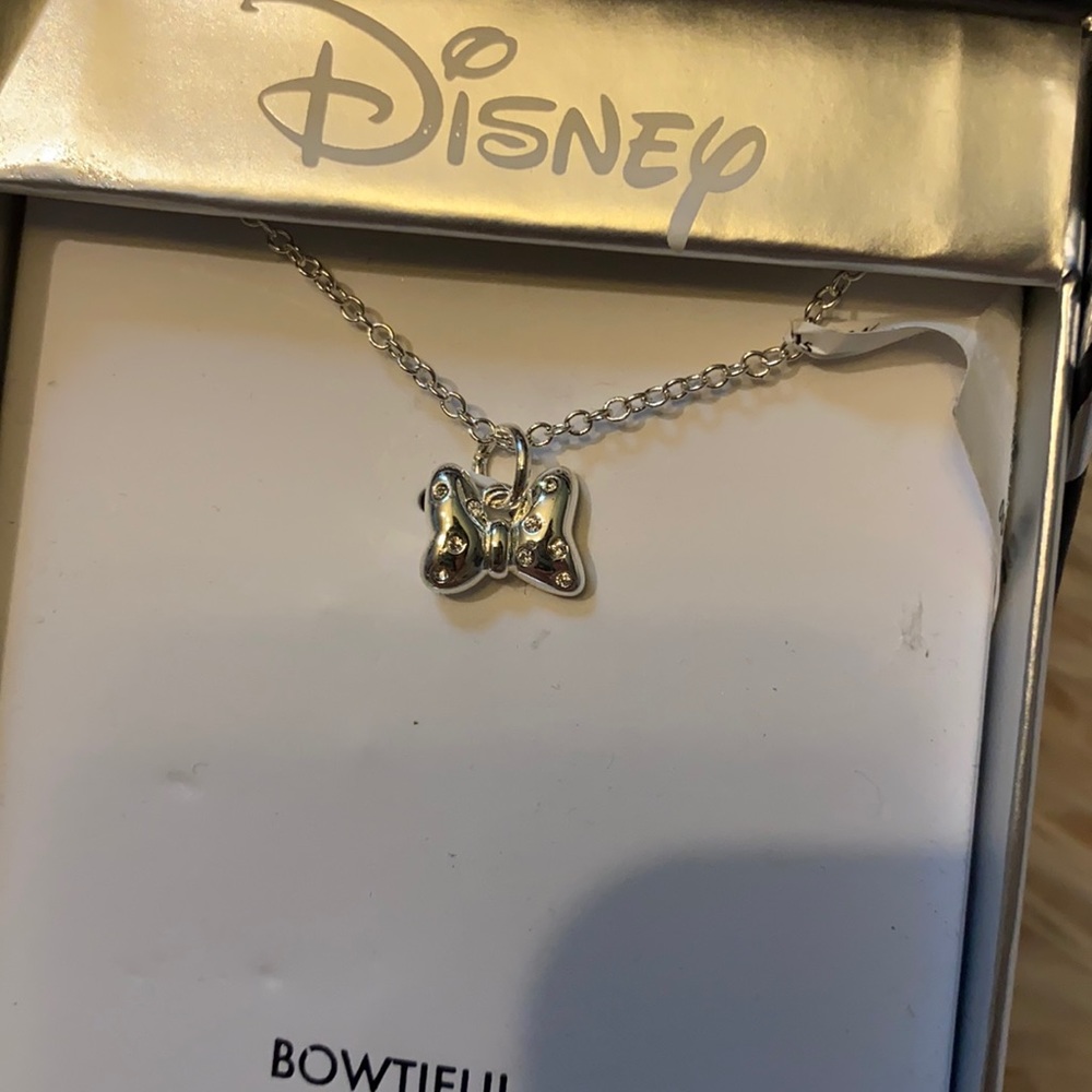 Disney Bowtiful Necklace fine silver plated